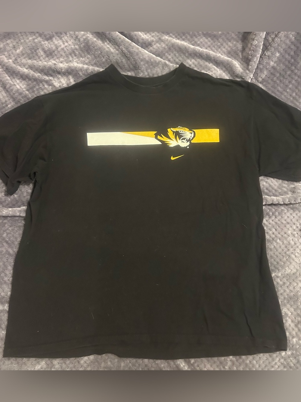 Great condition Men’s Nike University Missouri Tigers Mizzou T szXL